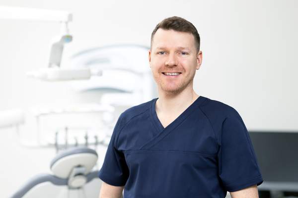 Dr. Robert Boyd